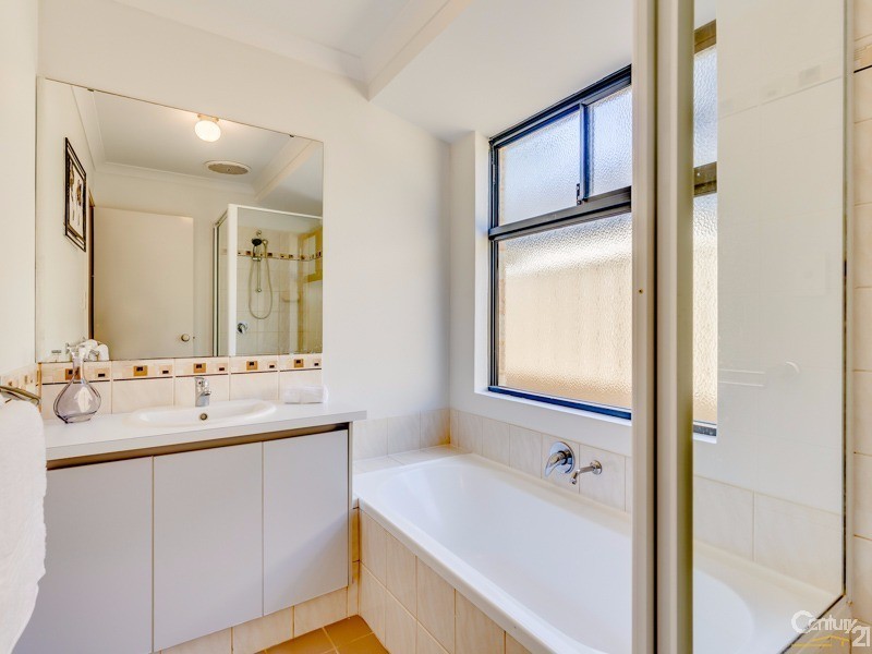 28 Pentland Street, Canning Vale WA 6155