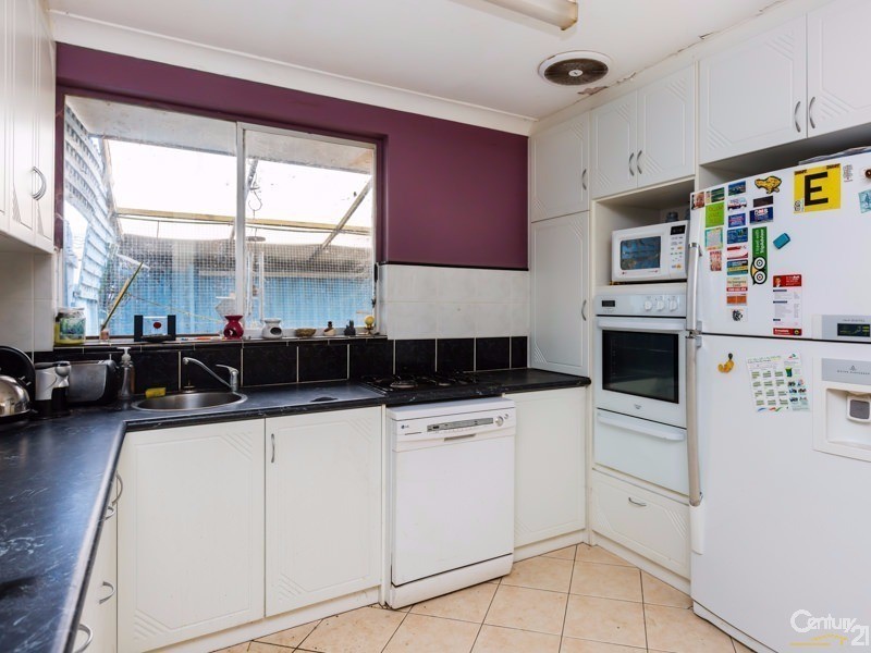 87 Third Avenue, Kelmscott WA 6111