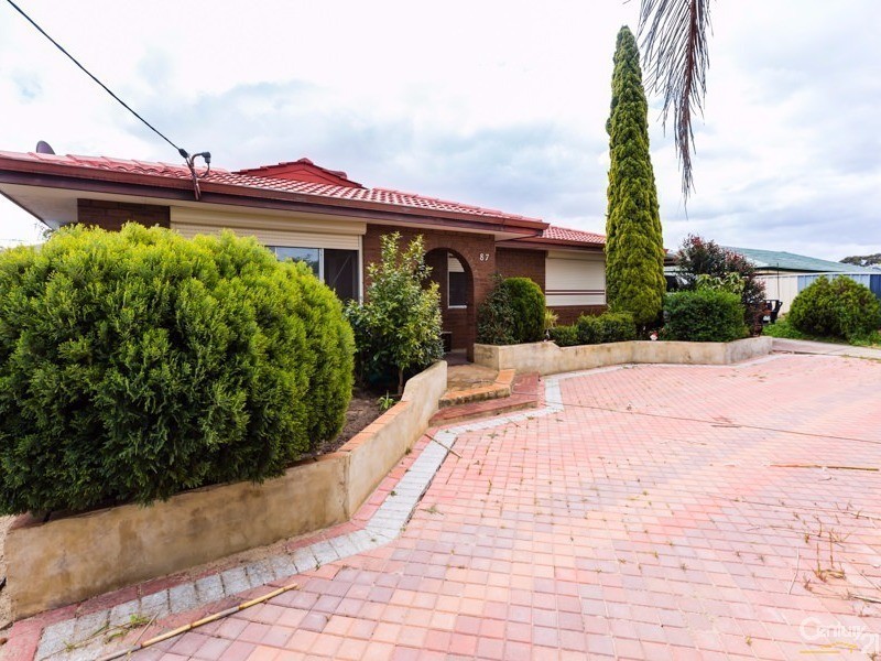 87 Third Avenue, Kelmscott WA 6111
