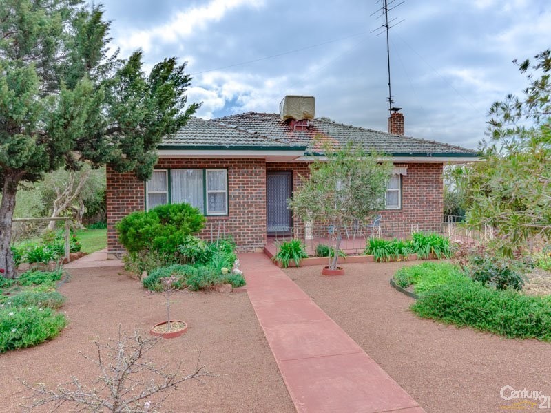 42 Great Southern Highway, Beverley WA 6304