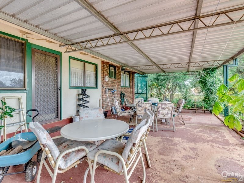42 Great Southern Highway, Beverley WA 6304