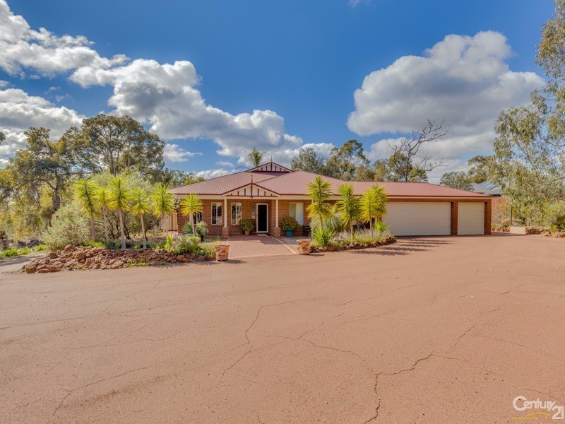 8 Darling Range Drive, Bedfordale WA 6112