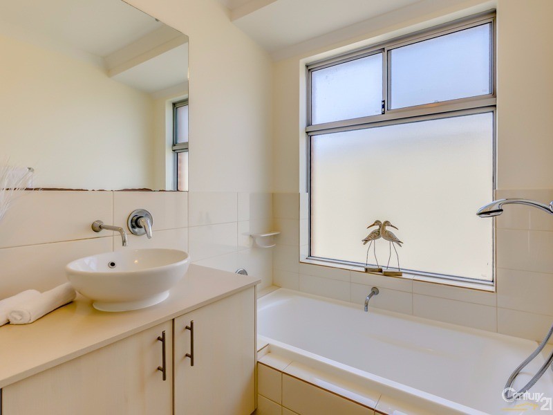 35 Wannell Street, Queens Park WA 6107