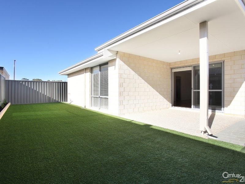 35 Barnevelder Bend, Southern River WA 6110