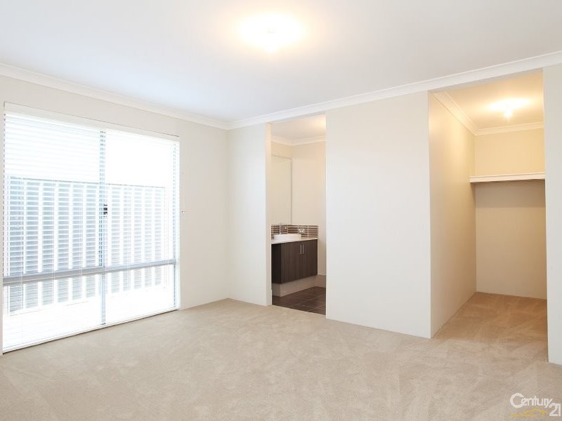 35 Barnevelder Bend, Southern River WA 6110