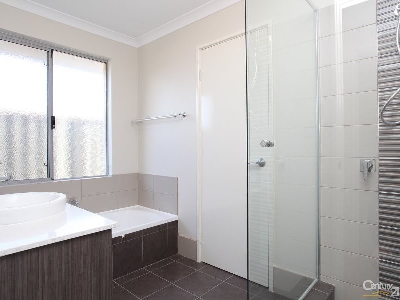 35 Barnevelder Bend, Southern River WA 6110