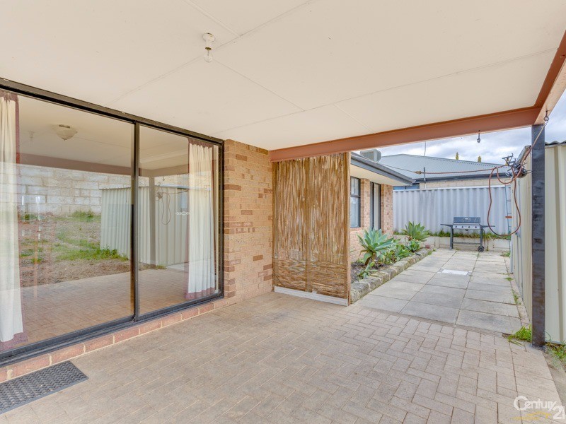 32 Colchester Avenue, Orelia WA 6167