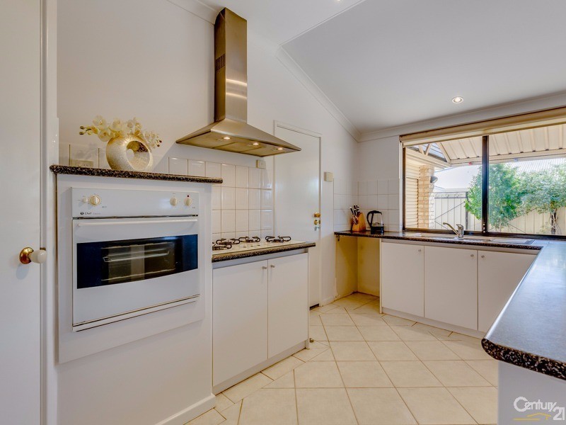 20 Fantail Way, Huntingdale WA 6110