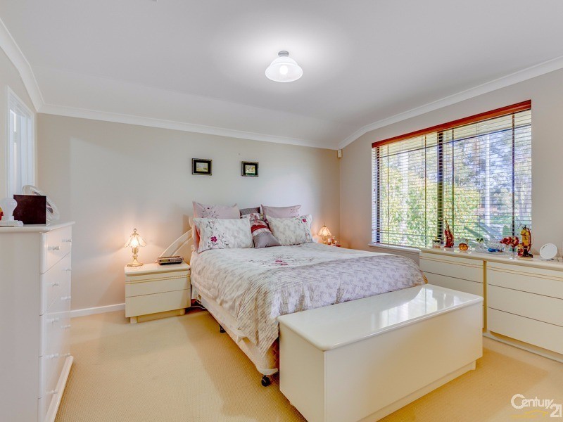 20 Fantail Way, Huntingdale WA 6110