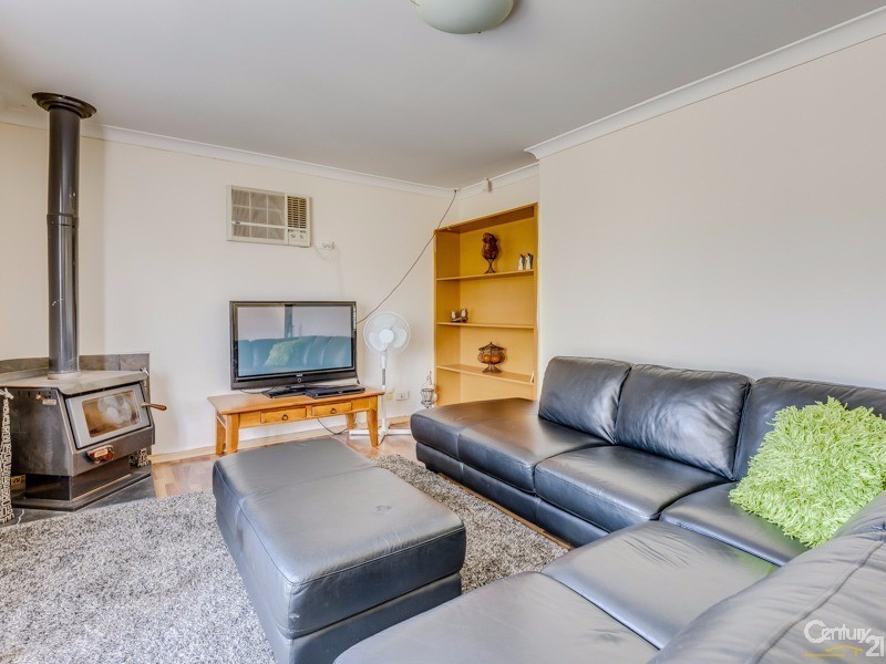 9 Lorikeet Way, Gosnells WA 6110