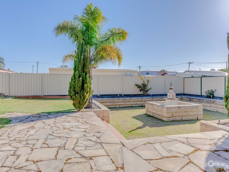 9 Lorikeet Way, Gosnells WA 6110