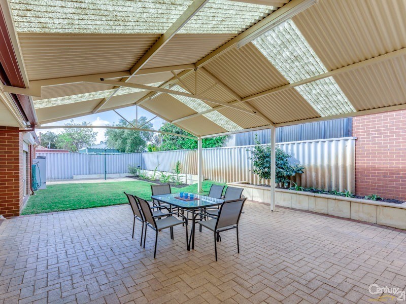 58 Waratah Boulevard, Canning Vale WA 6155