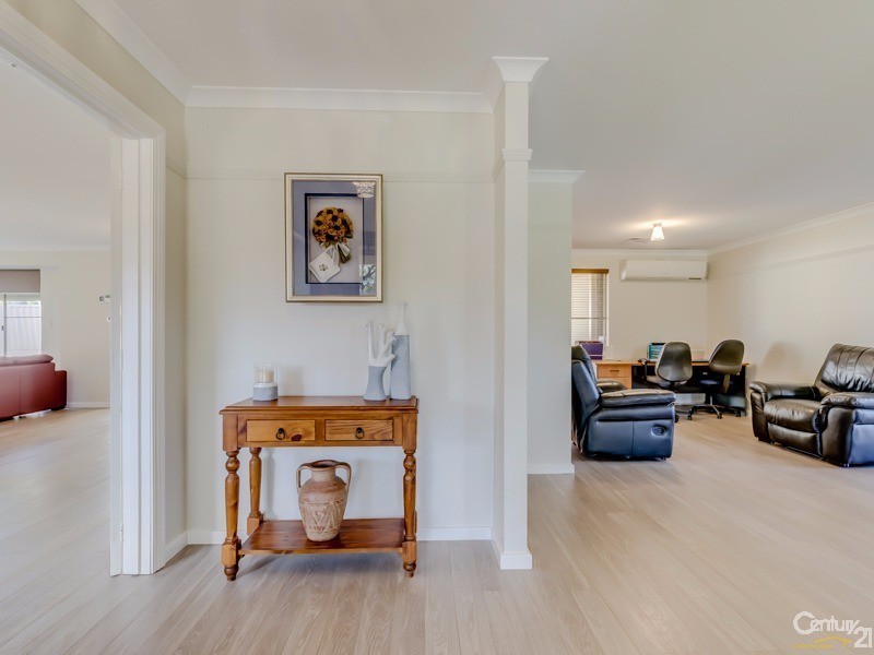 58 Waratah Boulevard, Canning Vale WA 6155