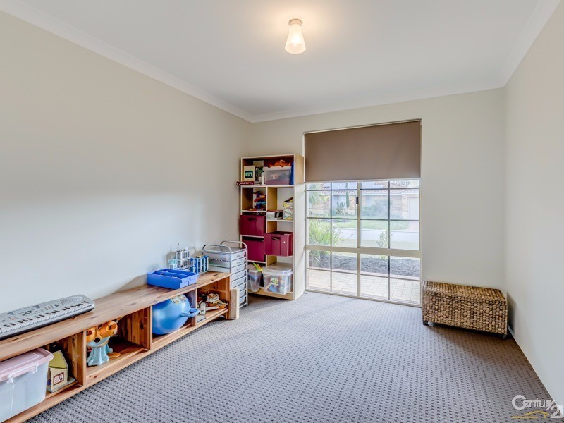 58 Waratah Boulevard, Canning Vale WA 6155