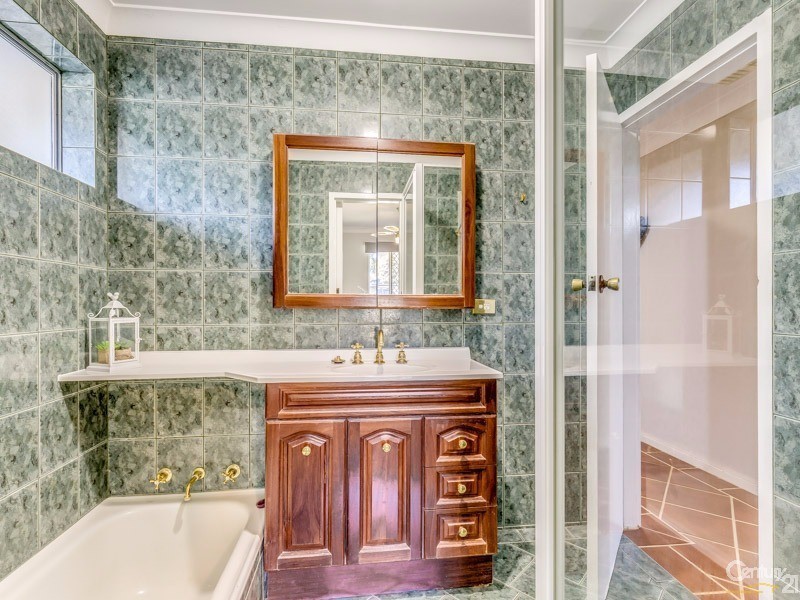 116 Hume Road, Thornlie WA 6108