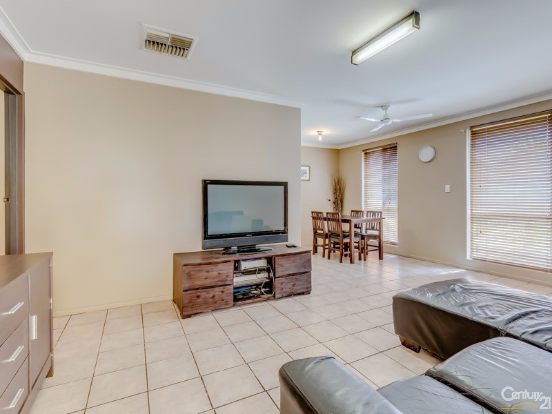 118 Partridge Way, Thornlie WA 6108