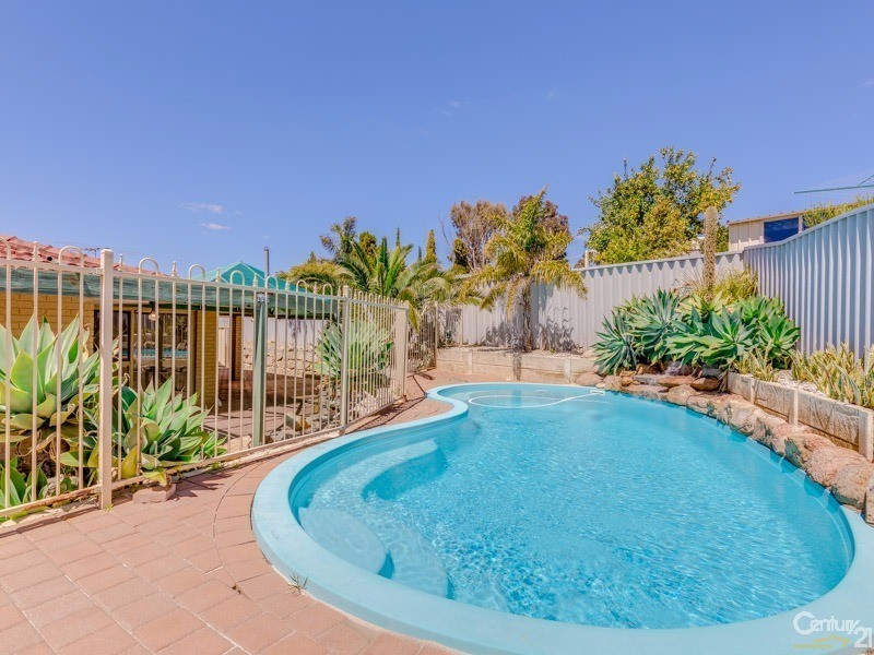 15 Ronsard Place, Yangebup WA 6164