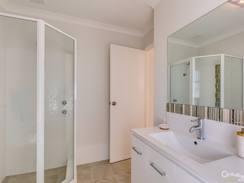 15 Ronsard Place, Yangebup WA 6164