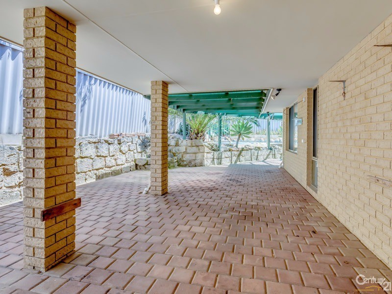 15 Ronsard Place, Yangebup WA 6164