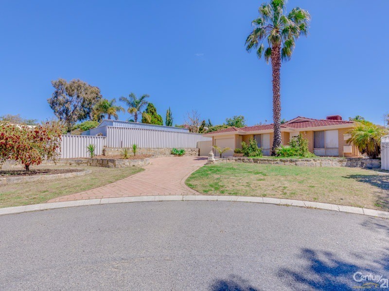 15 Ronsard Place, Yangebup WA 6164