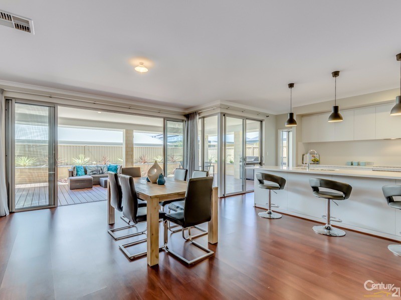 16 Bradstocks Grove, Southern River WA 6110