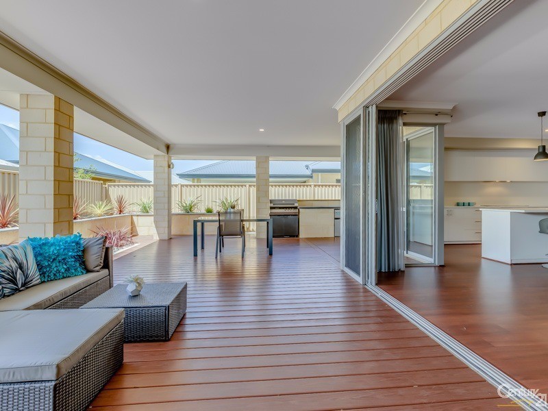 16 Bradstocks Grove, Southern River WA 6110