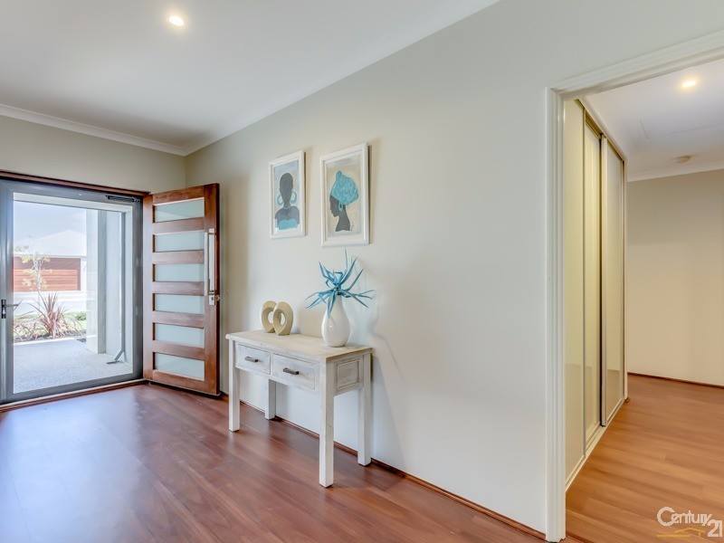 16 Bradstocks Grove, Southern River WA 6110