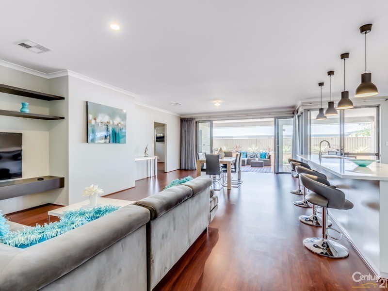 16 Bradstocks Grove, Southern River WA 6110