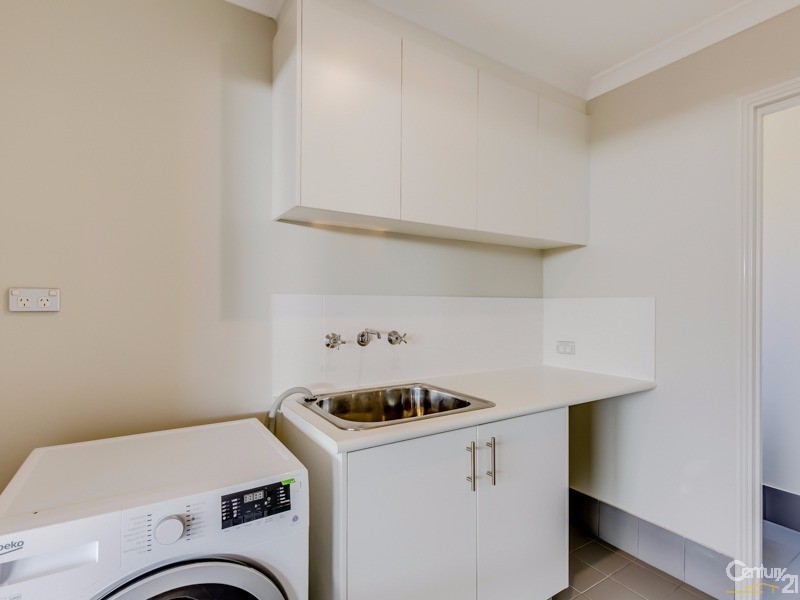 16 Bradstocks Grove, Southern River WA 6110