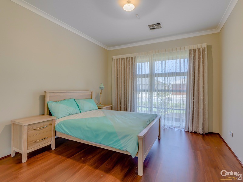 16 Bradstocks Grove, Southern River WA 6110