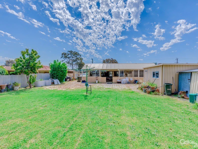 16 Oliphant Street, Kenwick WA 6107
