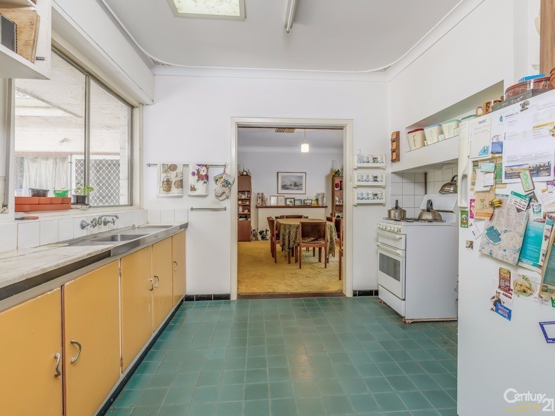 30 Harry Street, Gosnells WA 6110