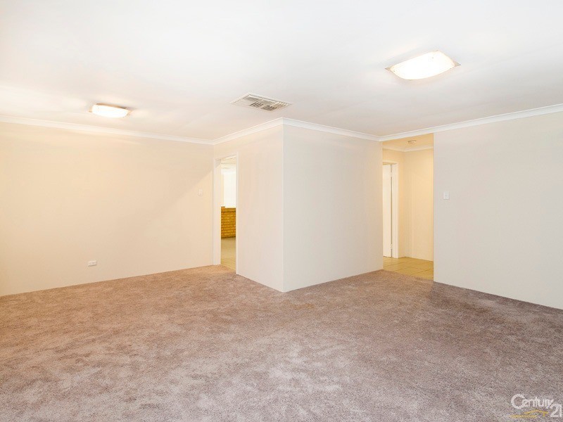 7 Cassia Place, Thornlie WA 6108