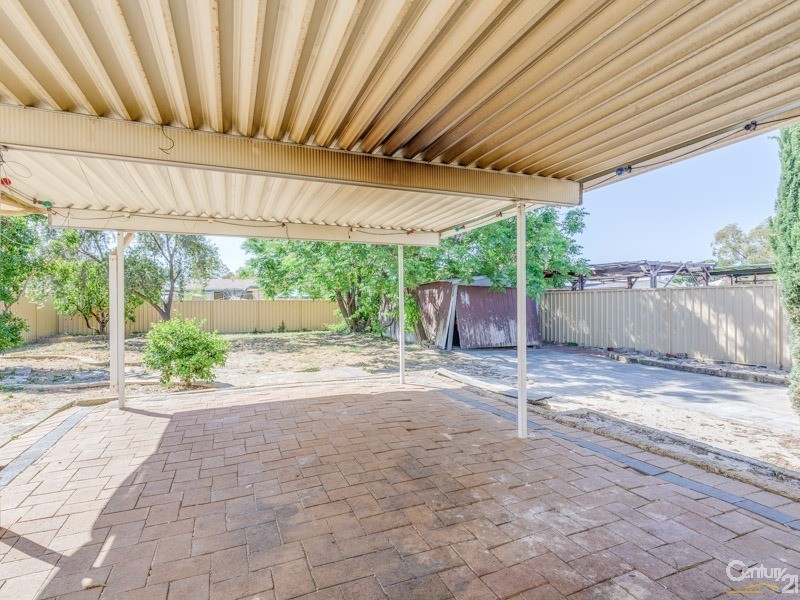 112 Dulwich Street, Beckenham WA 6107