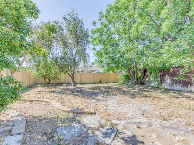 112 Dulwich Street, Beckenham WA 6107