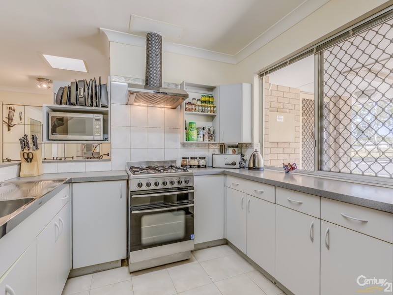 15 Masters Street, Kenwick WA 6107