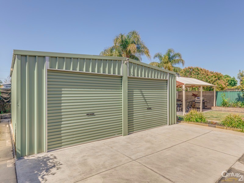 15 Masters Street, Kenwick WA 6107