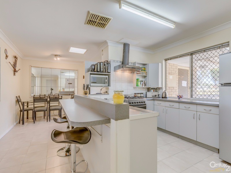 15 Masters Street, Kenwick WA 6107