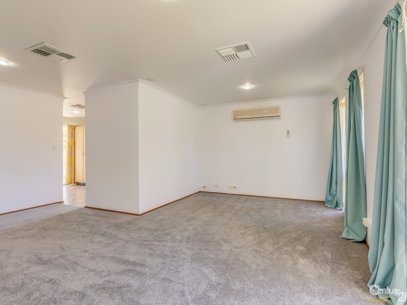 38 Ravenhill Road, Thornlie WA 6108