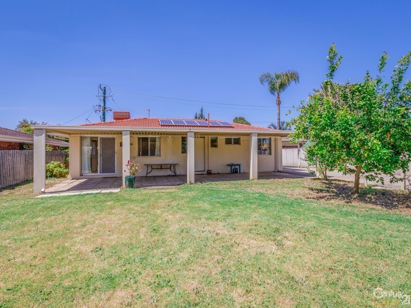 38 Ravenhill Road, Thornlie WA 6108