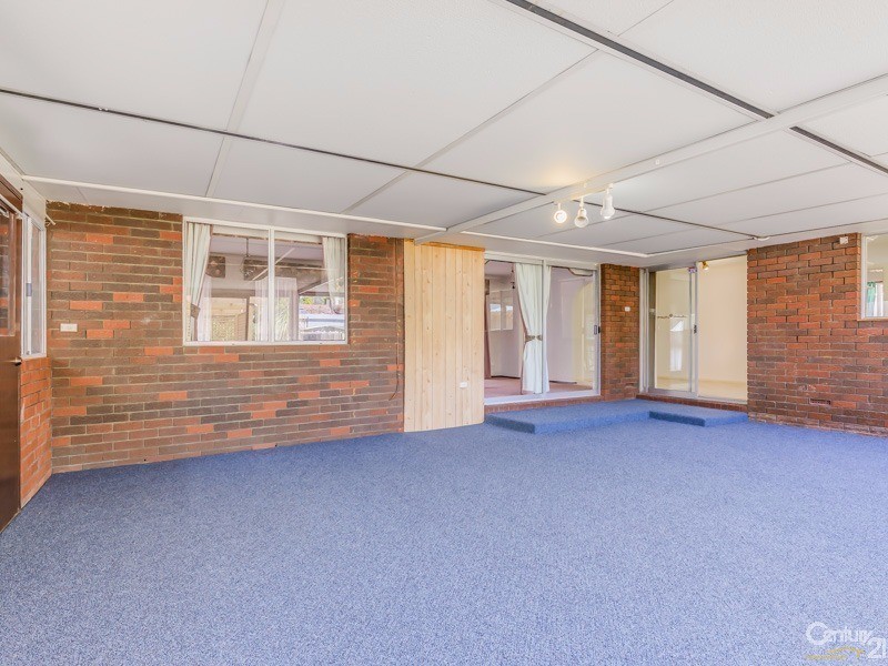 1 Melanda Street, Kelmscott WA 6111