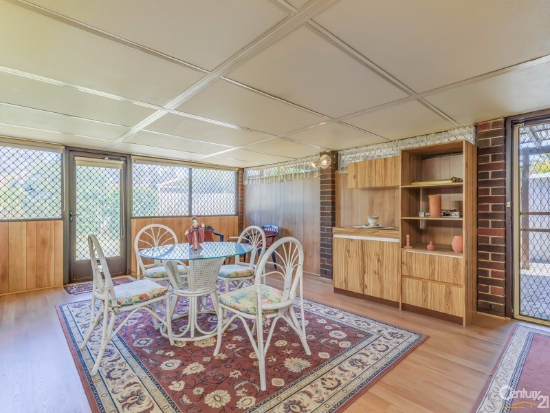 8 Lauri Court, Parkwood WA 6147