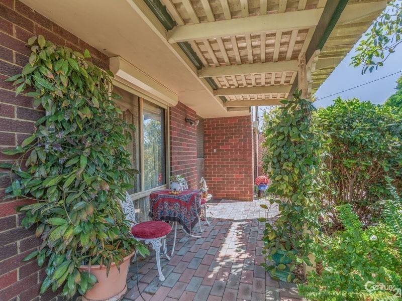 8 Lauri Court, Parkwood WA 6147