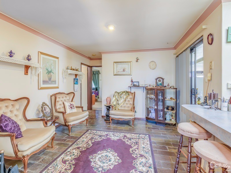 8 Lauri Court, Parkwood WA 6147