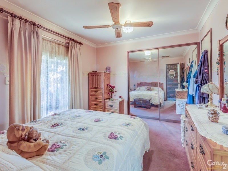 8 Lauri Court, Parkwood WA 6147