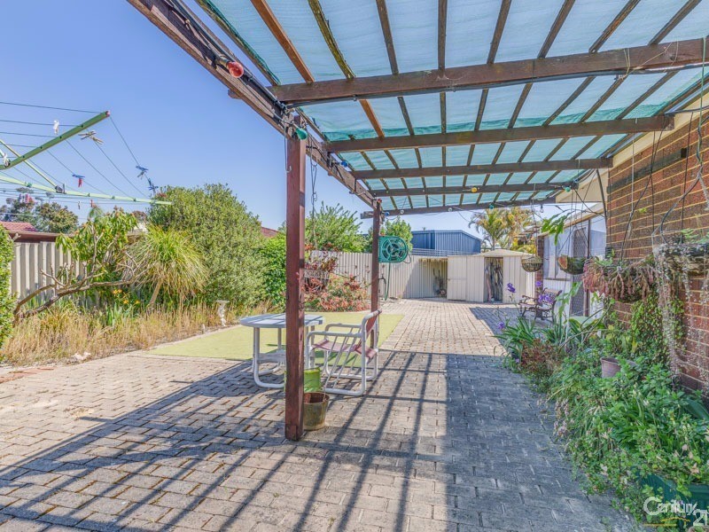 8 Lauri Court, Parkwood WA 6147