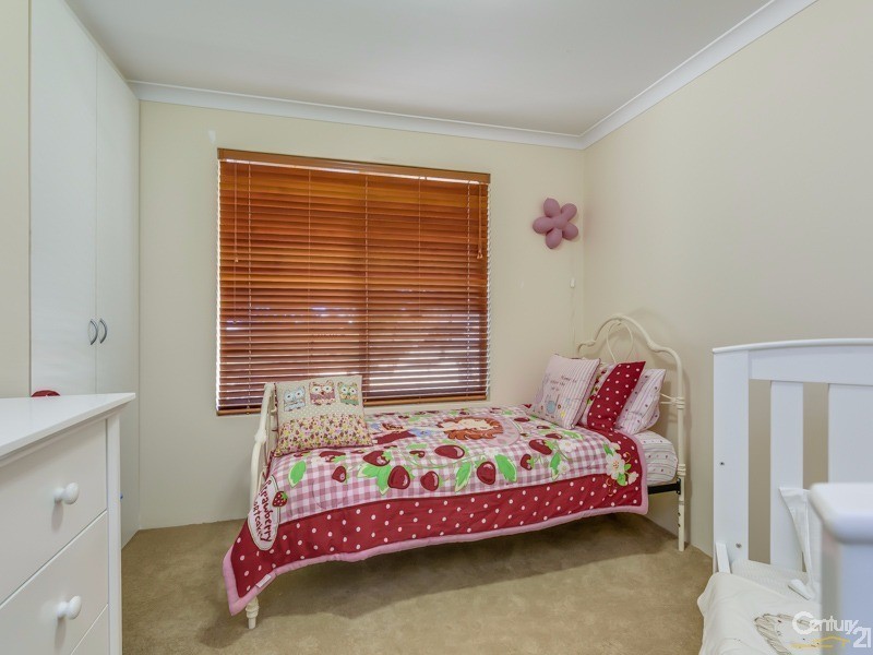 4 Pilot Road, Huntingdale WA 6110