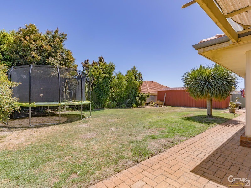 4 Pilot Road, Huntingdale WA 6110