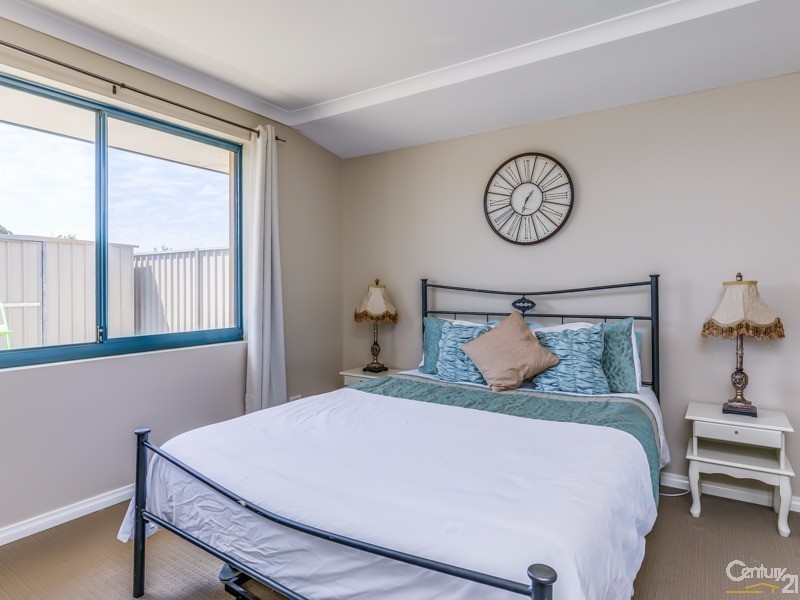 12 The Lakes Boulevard, Jandakot WA 6164