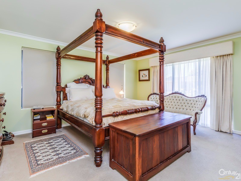 7 Mayhew Cross, Atwell WA 6164